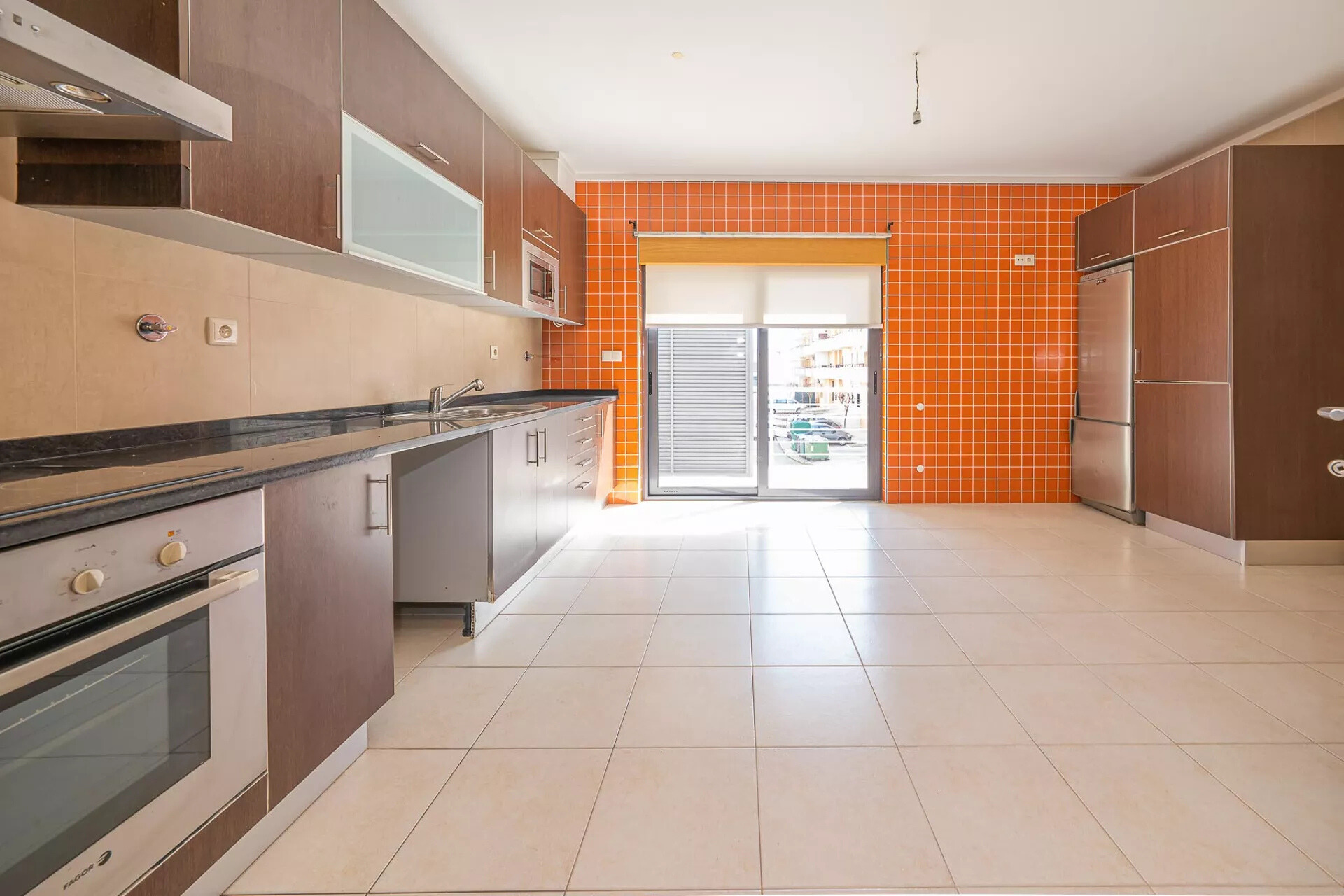 Apartamento T3 com Varandas, Garagem e Parqueamento, no Pinhal Novo, Vila Serena - Image 10