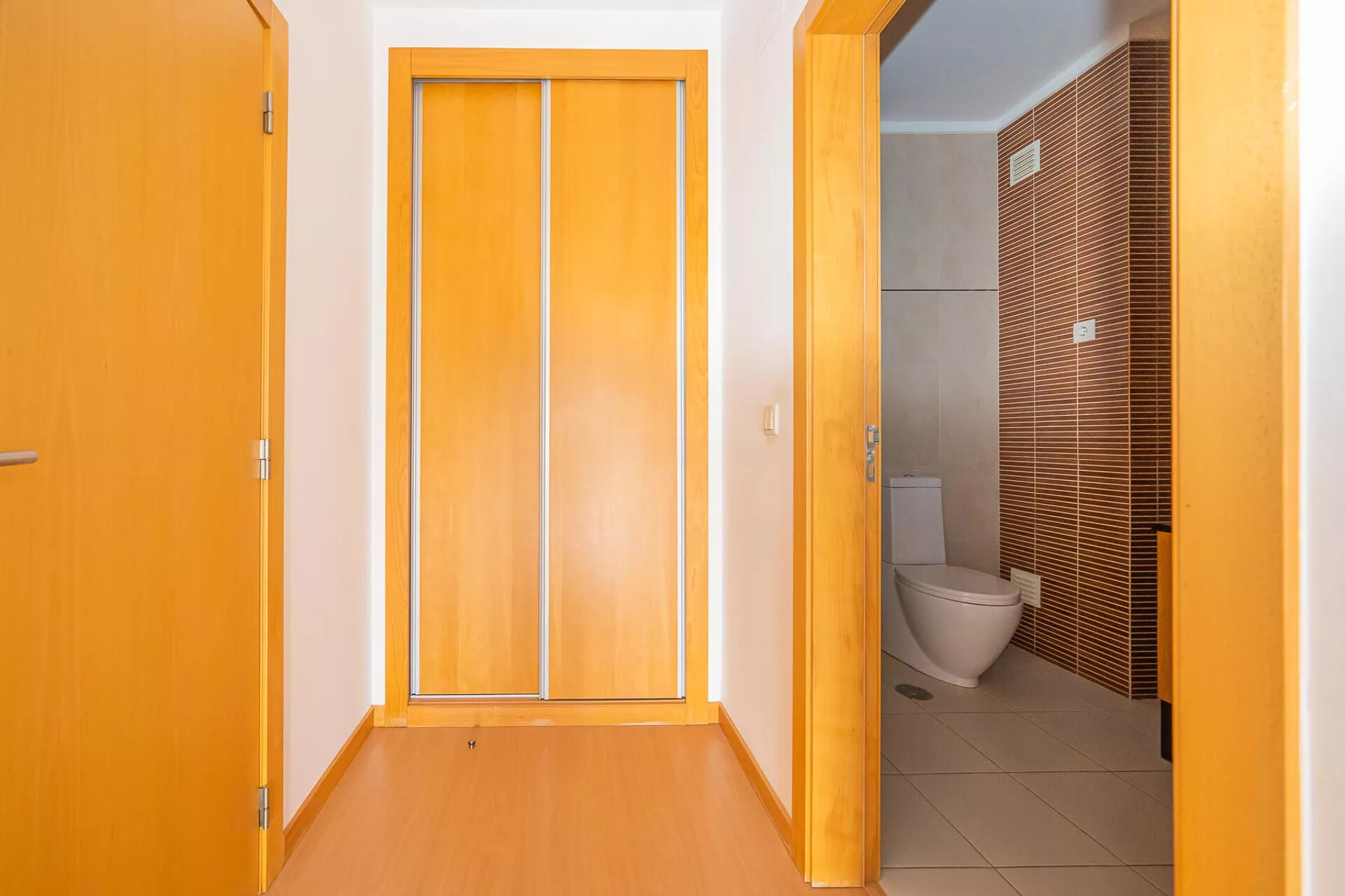 Apartamento T3 com Varandas, Garagem e Parqueamento, no Pinhal Novo, Vila Serena - Image 18