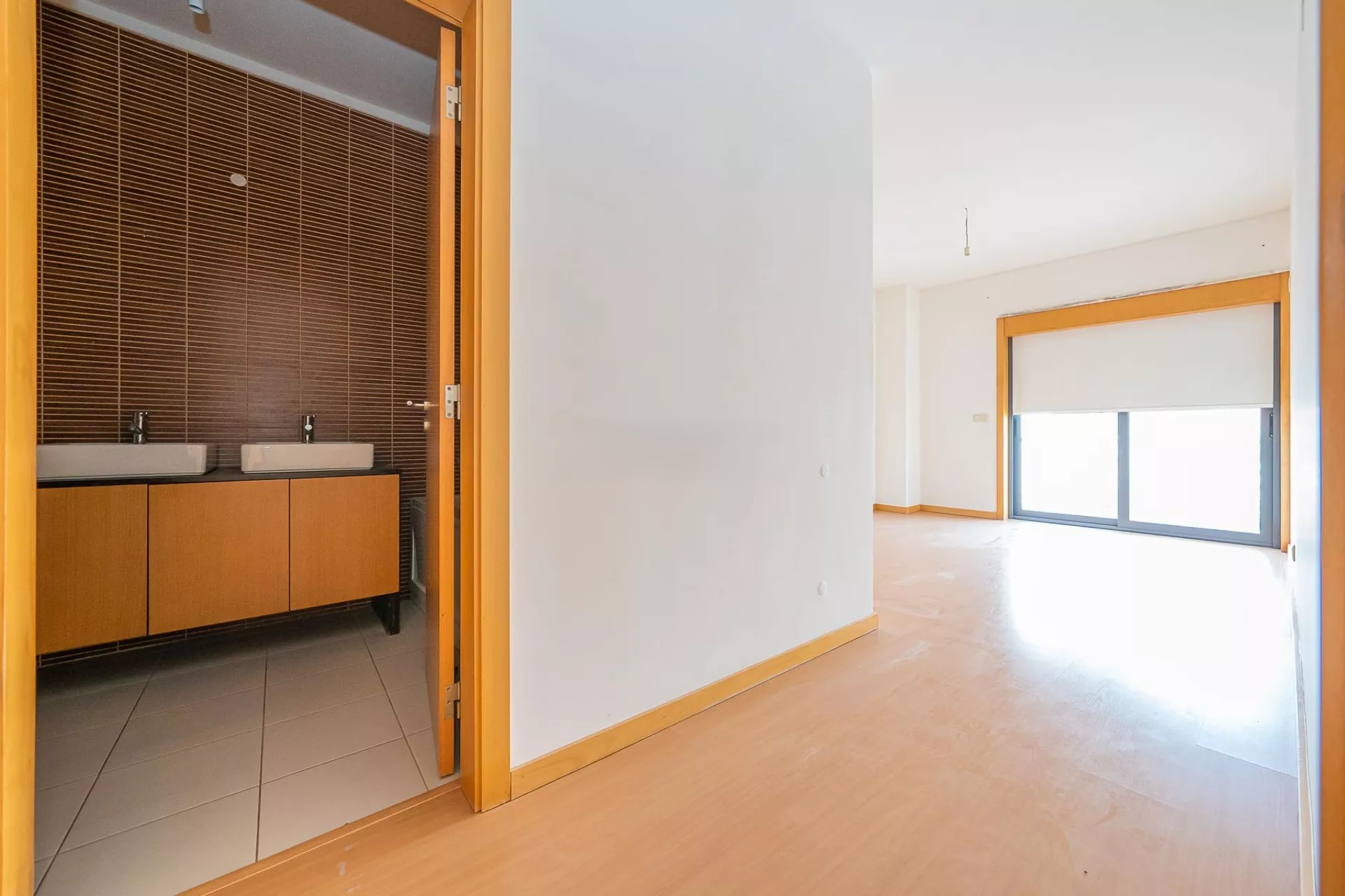 Apartamento T3 com Varandas, Garagem e Parqueamento, no Pinhal Novo, Vila Serena - Image 19