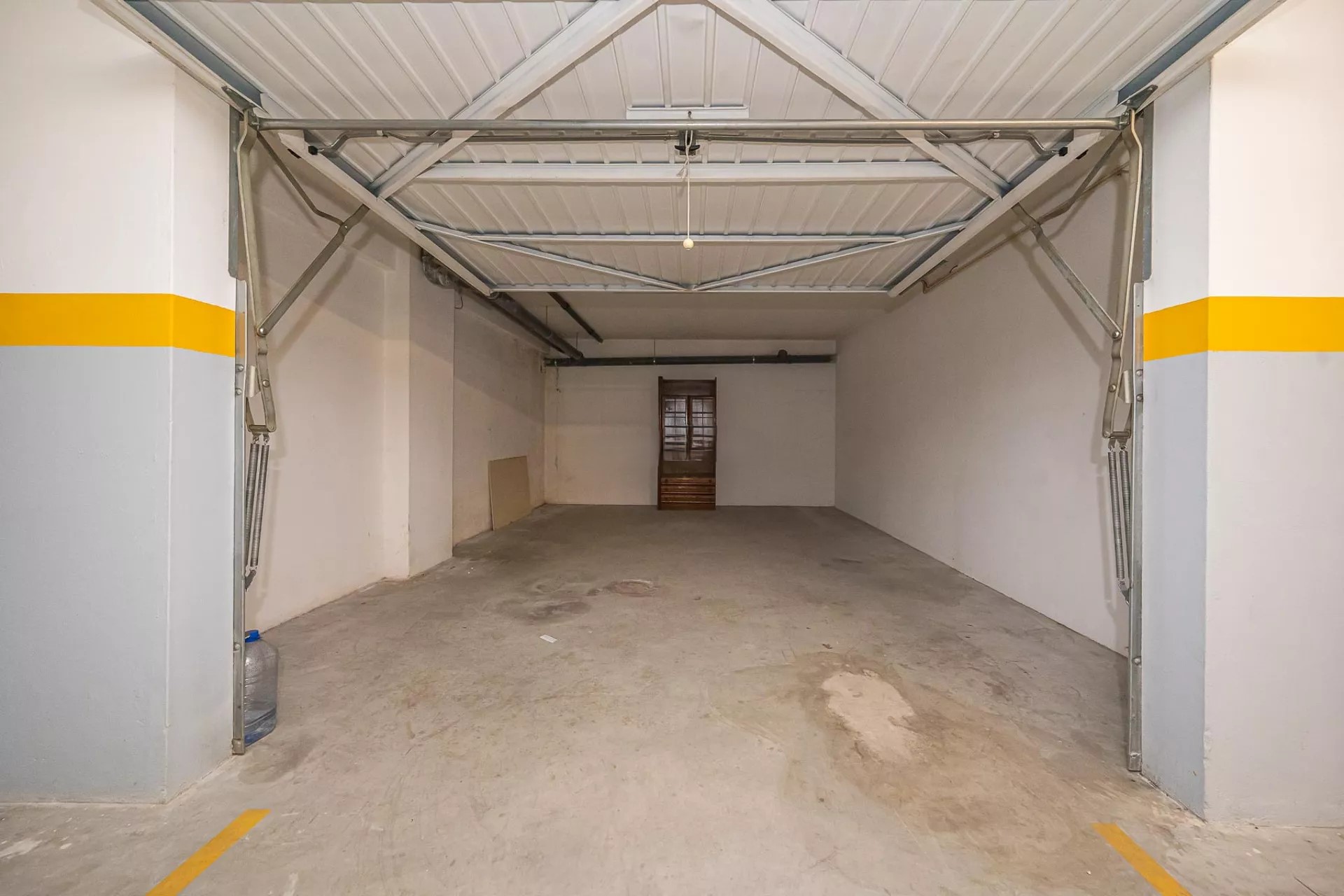 Apartamento T3 com Varandas, Garagem e Parqueamento, no Pinhal Novo, Vila Serena - Image 24