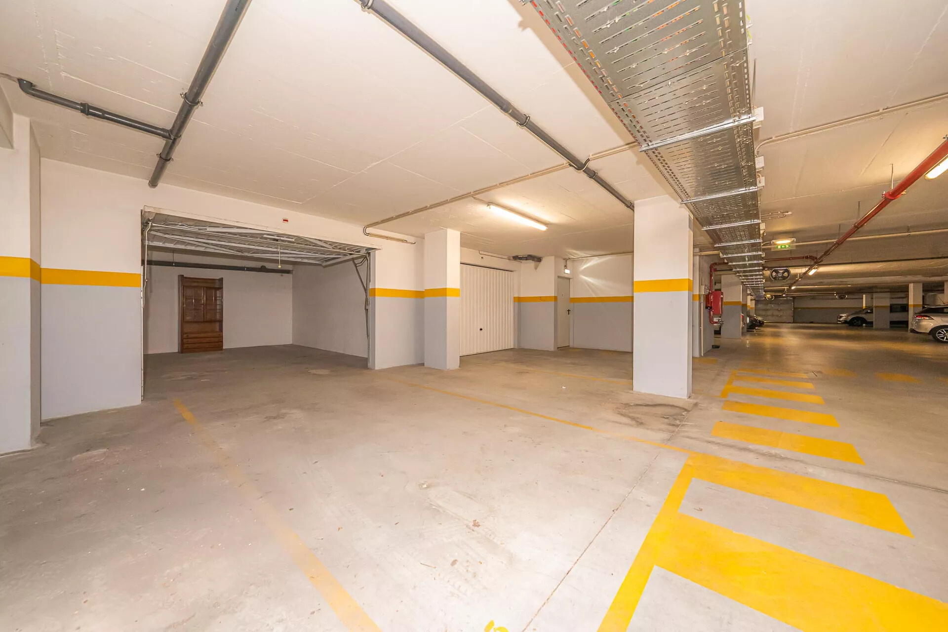 Apartamento T3 com Varandas, Garagem e Parqueamento, no Pinhal Novo, Vila Serena - Image 25