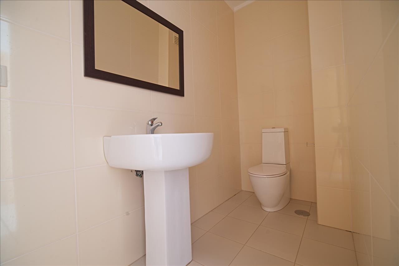 Apartamento T4 com Terraço, Varandas, Garagem e Lugar de Estacionamento, na Vila Serena, Pinhal Novo - Image 26