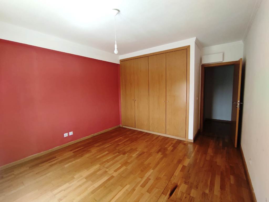 Apartamento T4 - Samora Correia - Image 16