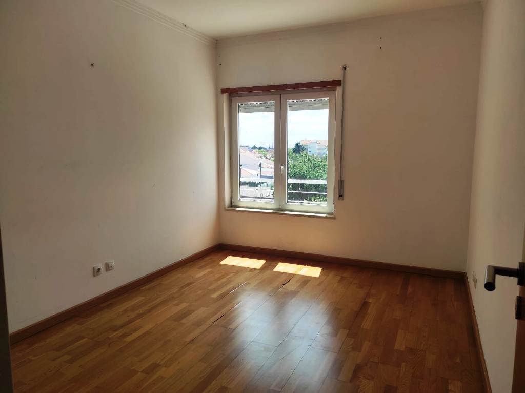 Apartamento T4 - Samora Correia - Image 15