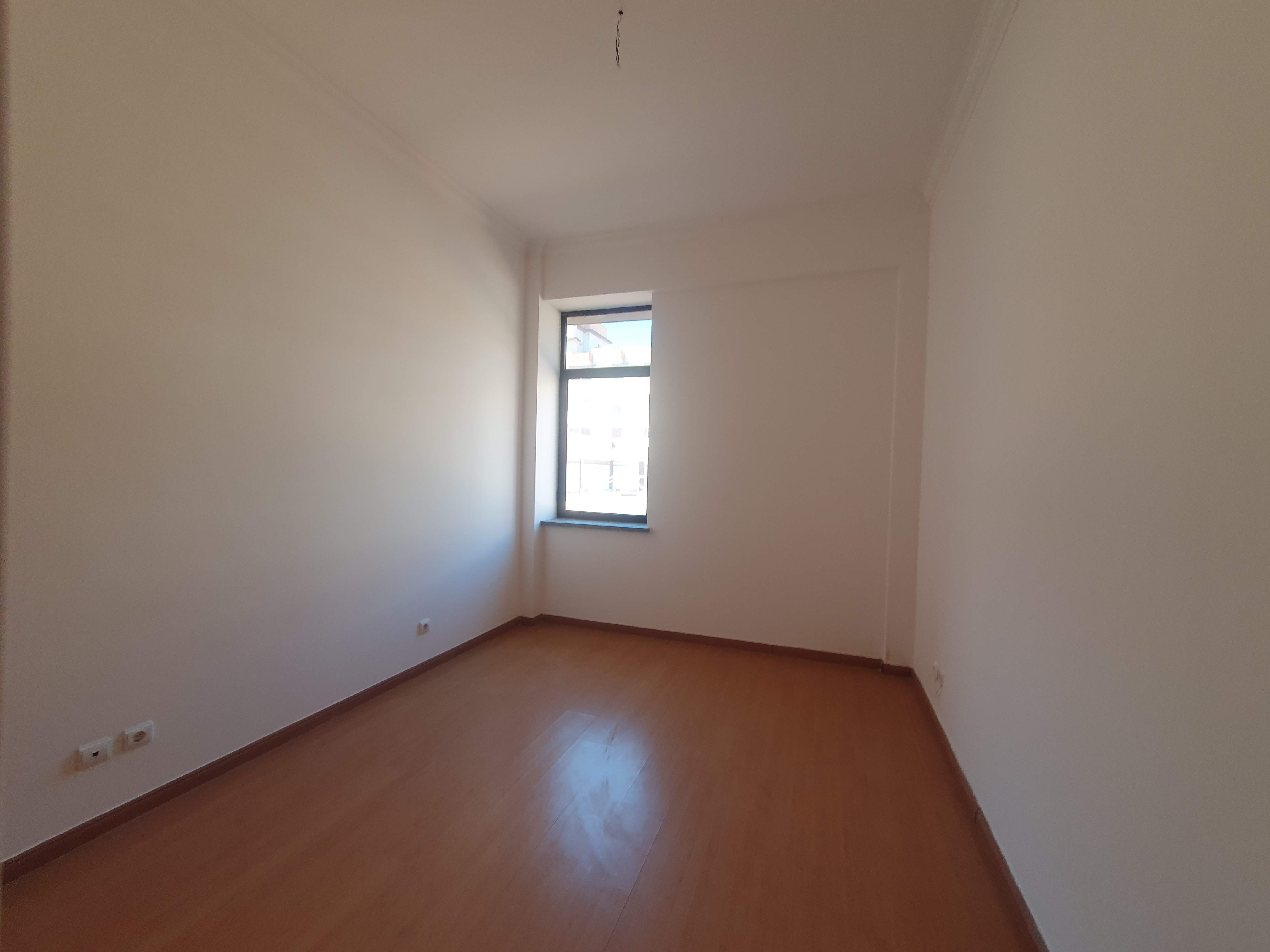 Apartamento T3 na Rua António José Batista, em Setúbal  - Image 8