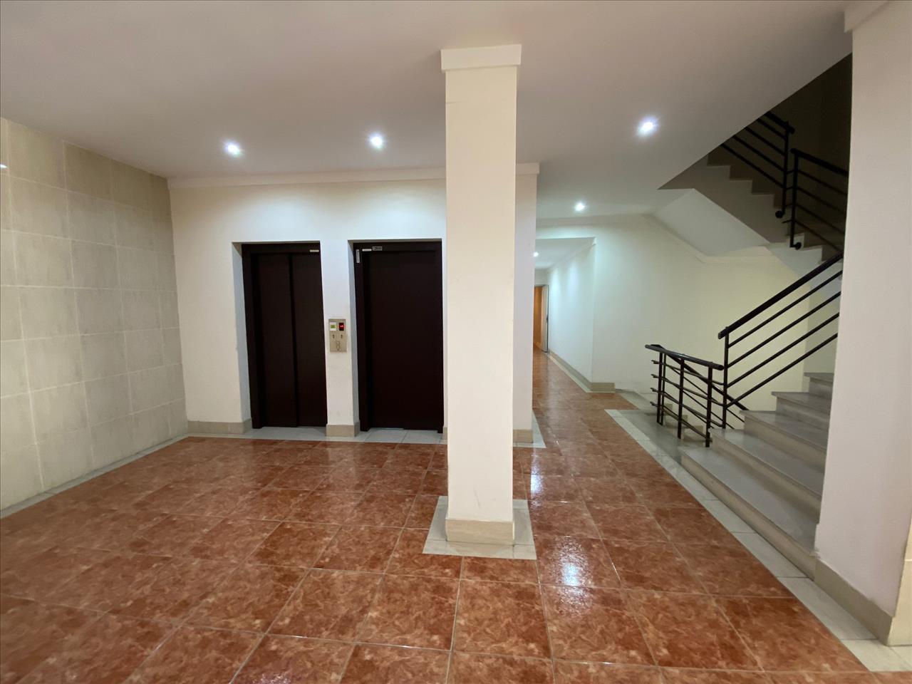 Apartamento T3 na Rua António José Batista, em Setúbal  - Image 2