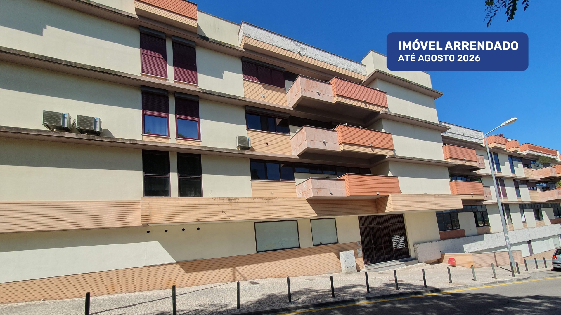 Apartamento T3 na Rua António José Batista, em Setúbal  - Image 1