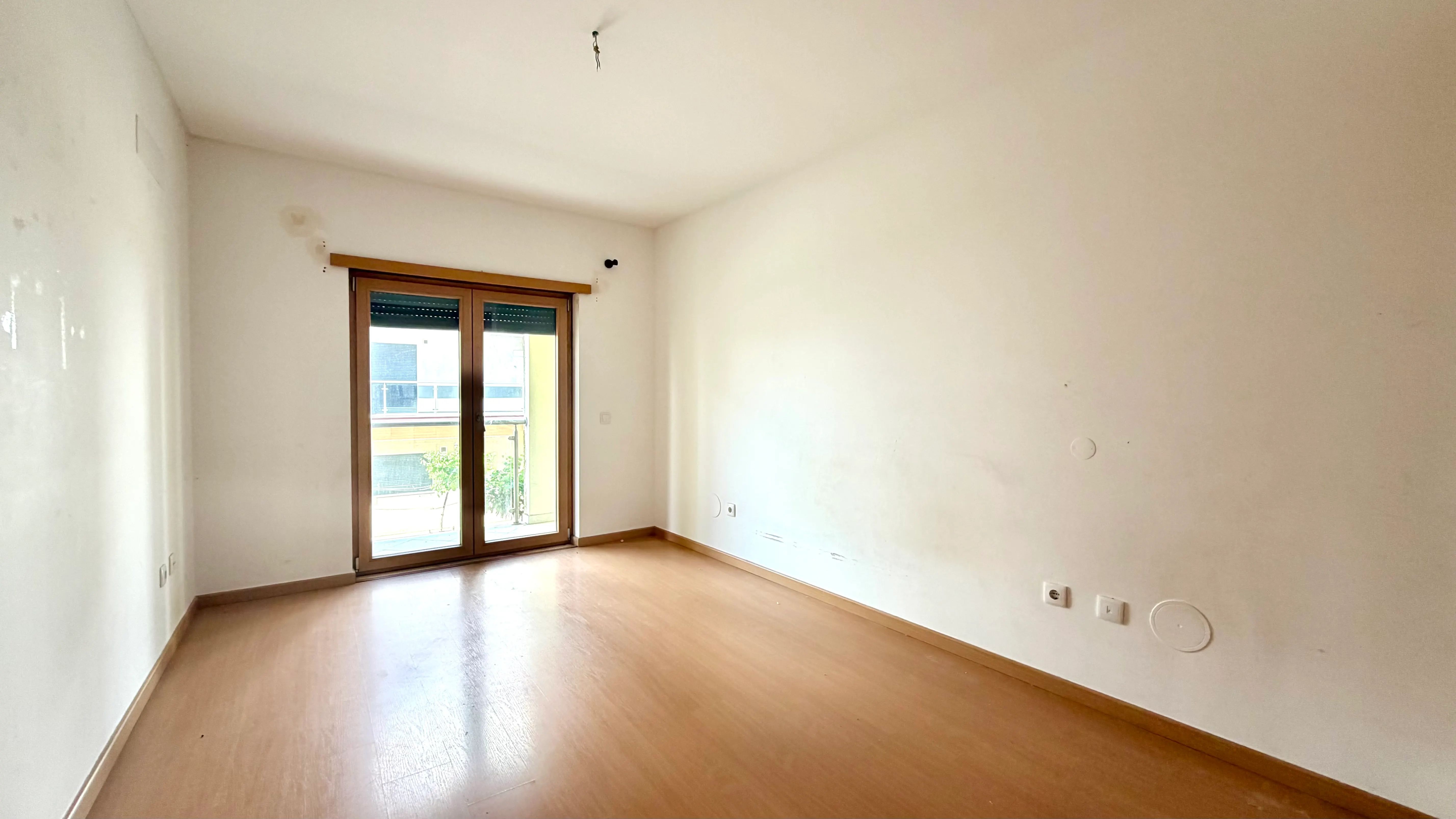Magnífico Apartamento T4 com Duas Varandas e Arrecadação na Cascalheira, Pinhal Novo - Image 14