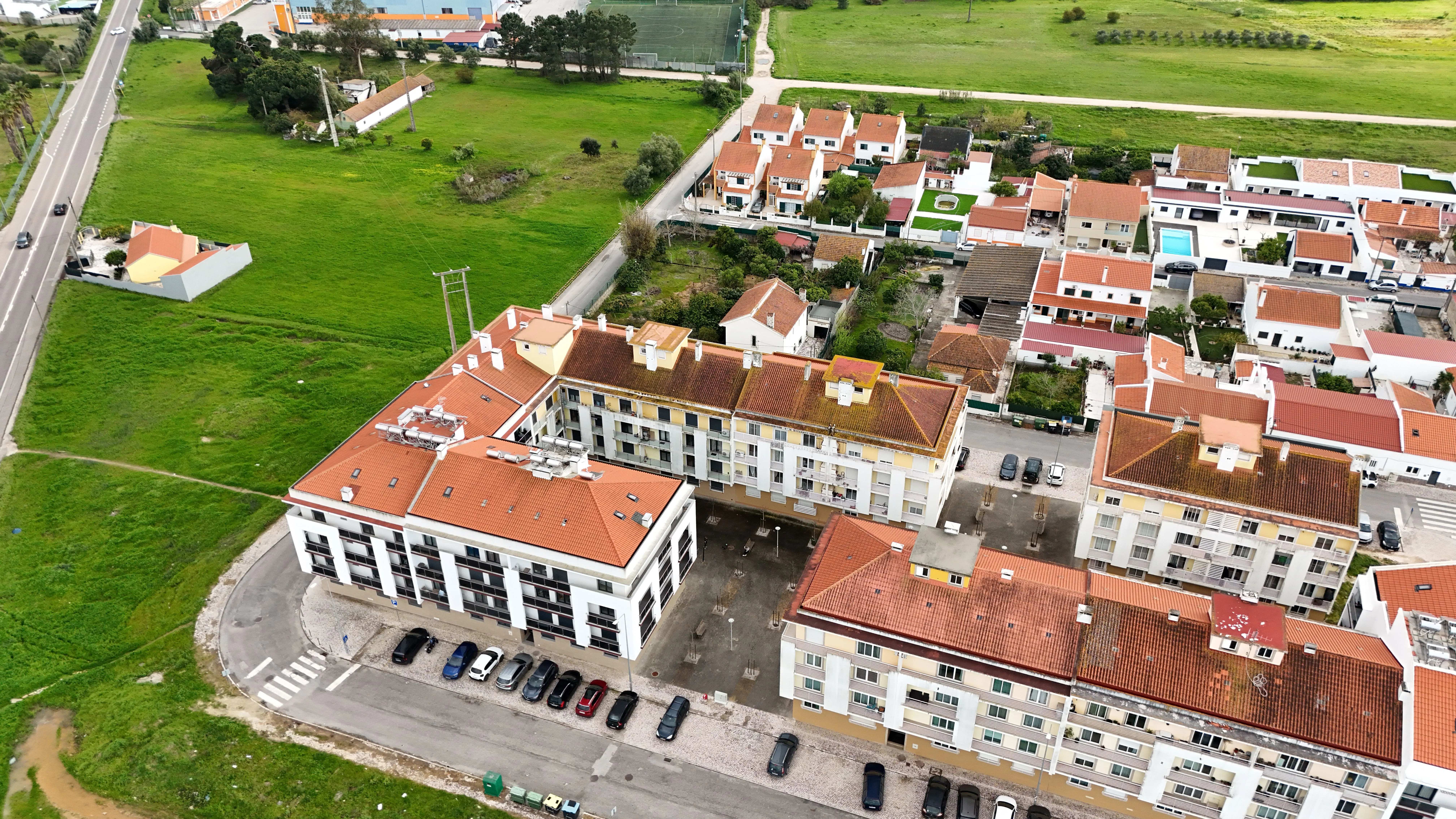 Magnífico Apartamento T4 com Duas Varandas e Arrecadação na Cascalheira, Pinhal Novo - Image 29