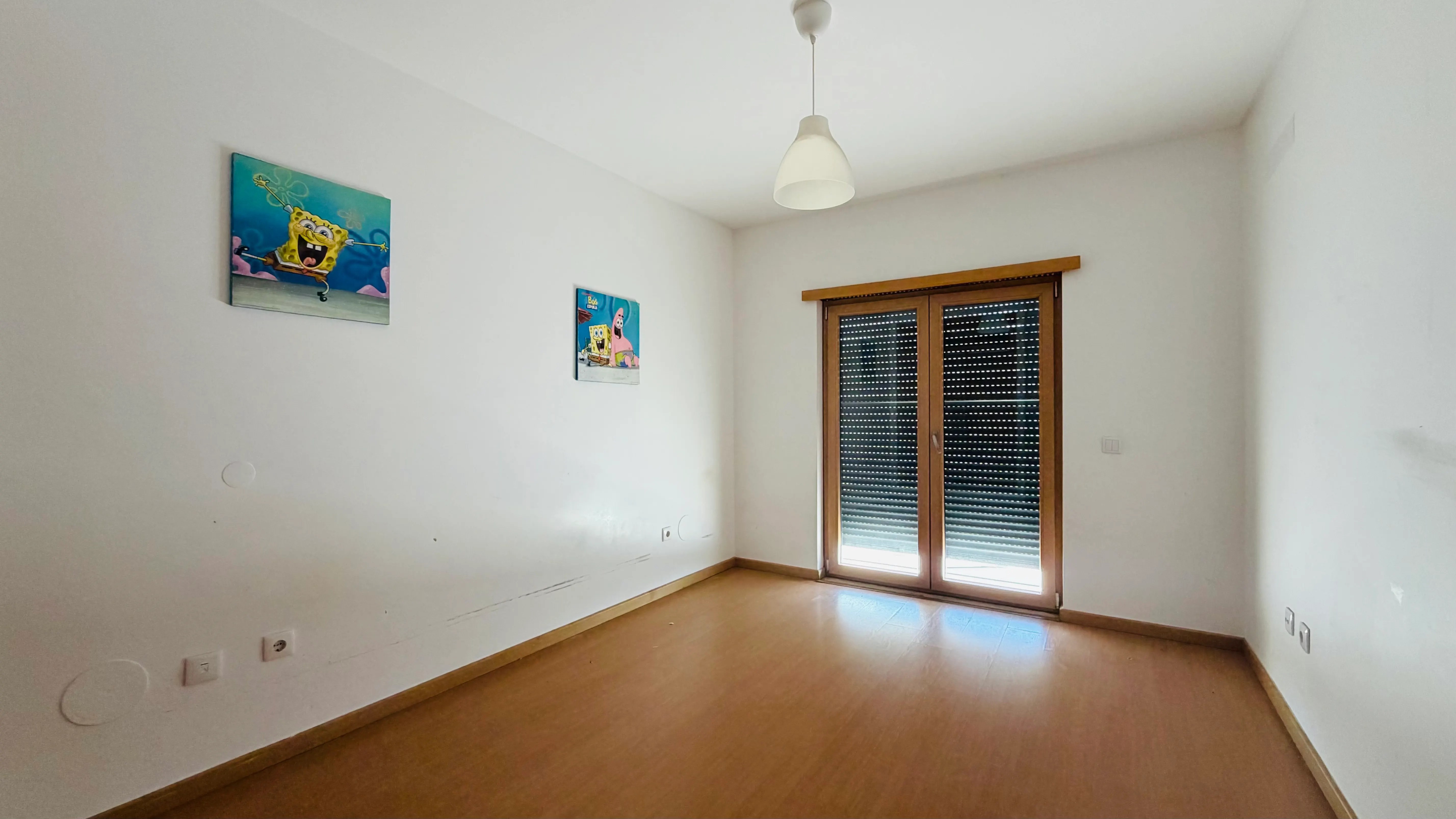Magnífico Apartamento T4 com Duas Varandas e Arrecadação na Cascalheira, Pinhal Novo - Image 19