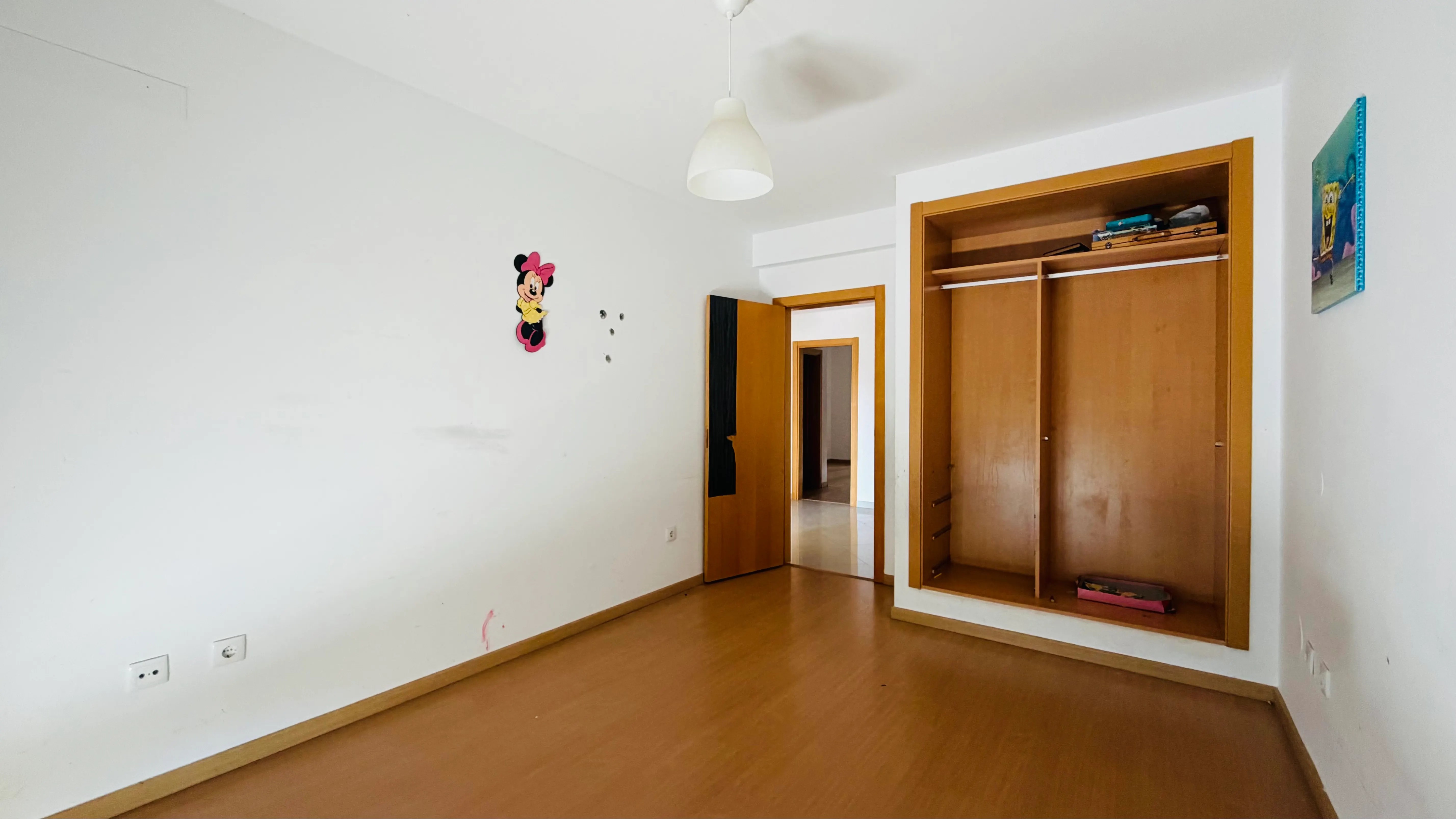 Magnífico Apartamento T4 com Duas Varandas e Arrecadação na Cascalheira, Pinhal Novo - Image 21