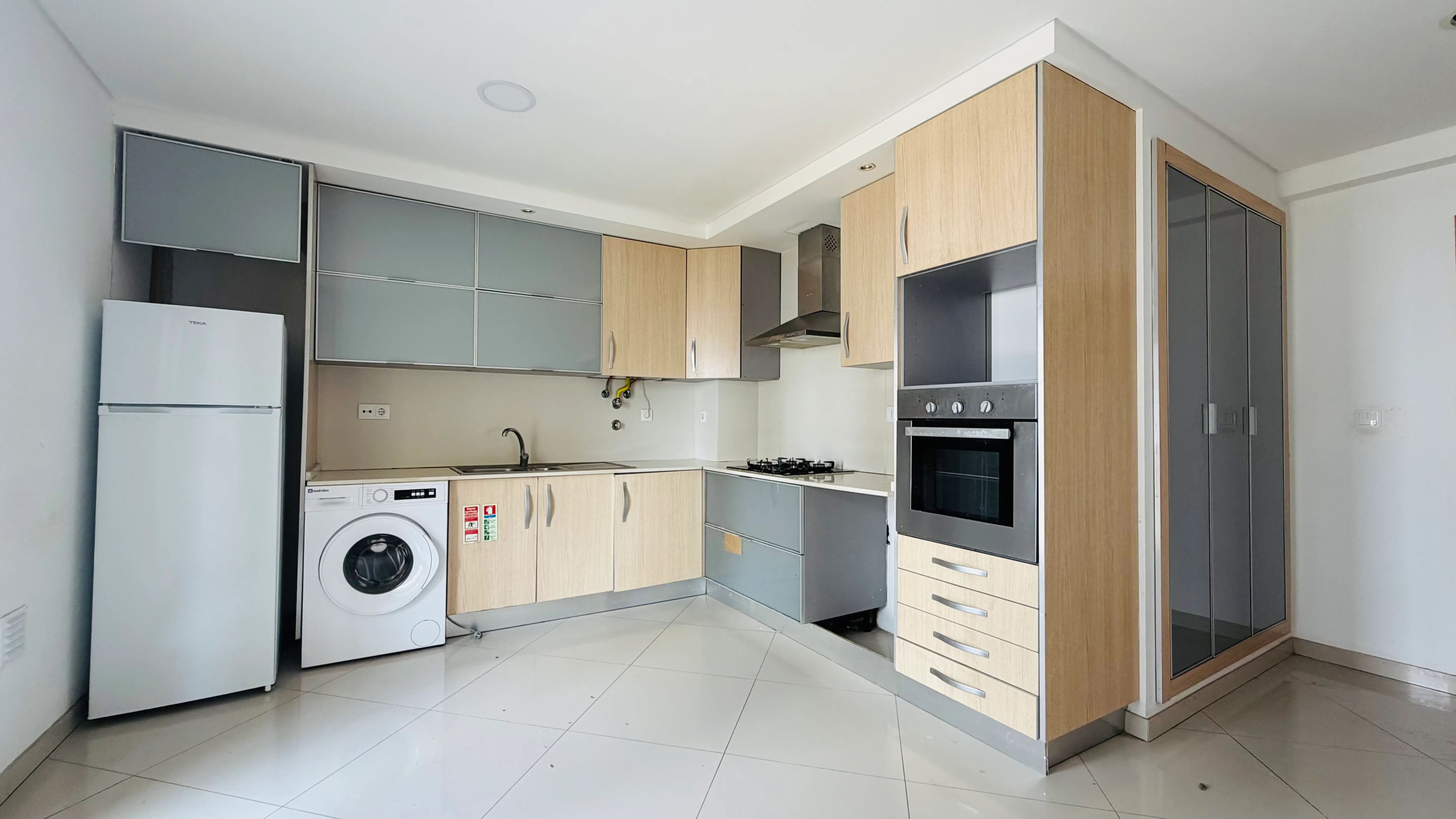 Magnífico Apartamento T4 com Duas Varandas e Arrecadação na Cascalheira, Pinhal Novo - Image 5