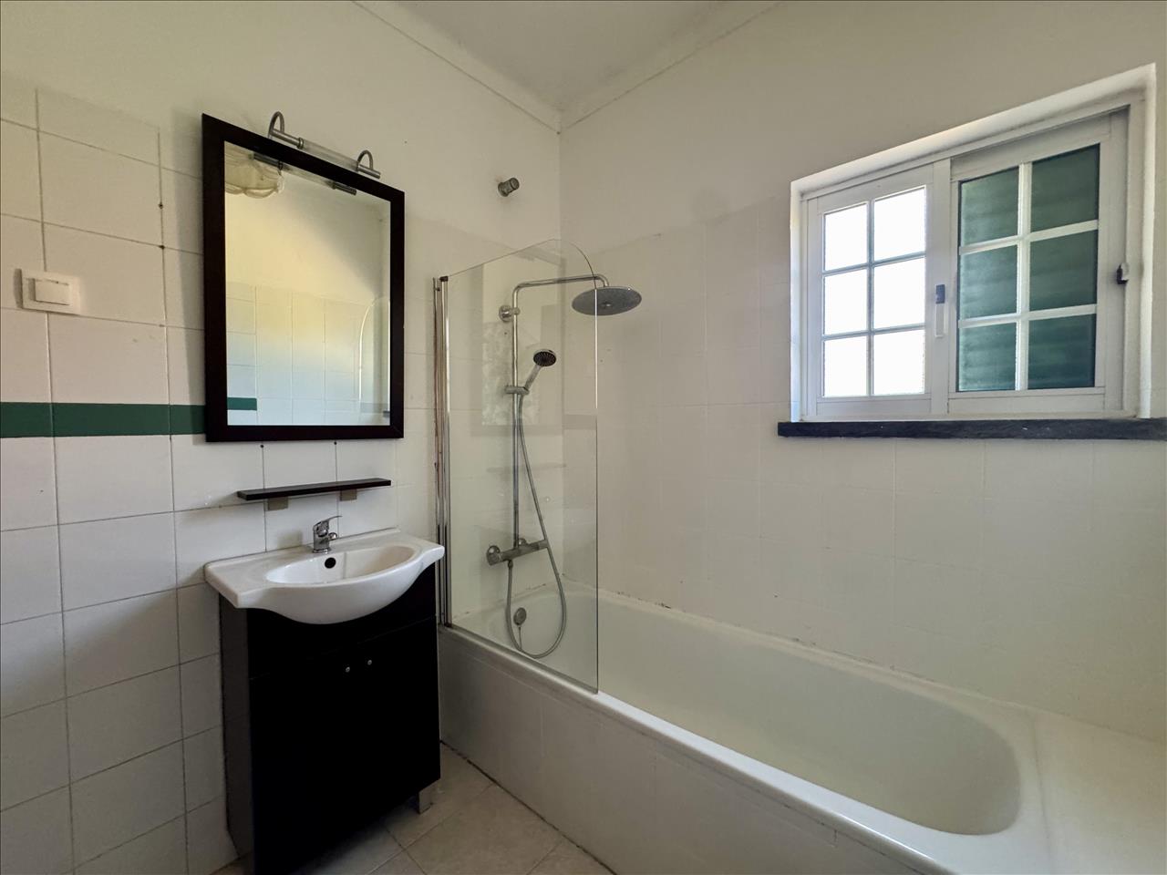 T3+2 em Vila Nogueira de Azeitão – disponível para visita imediata! - Image 13