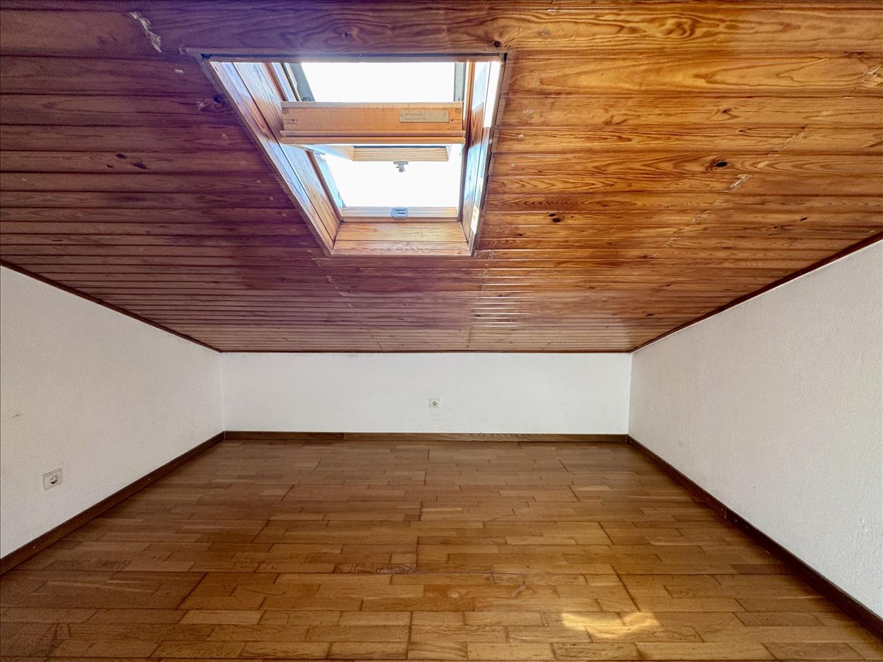 T3+2 em Vila Nogueira de Azeitão – disponível para visita imediata! - Image 10