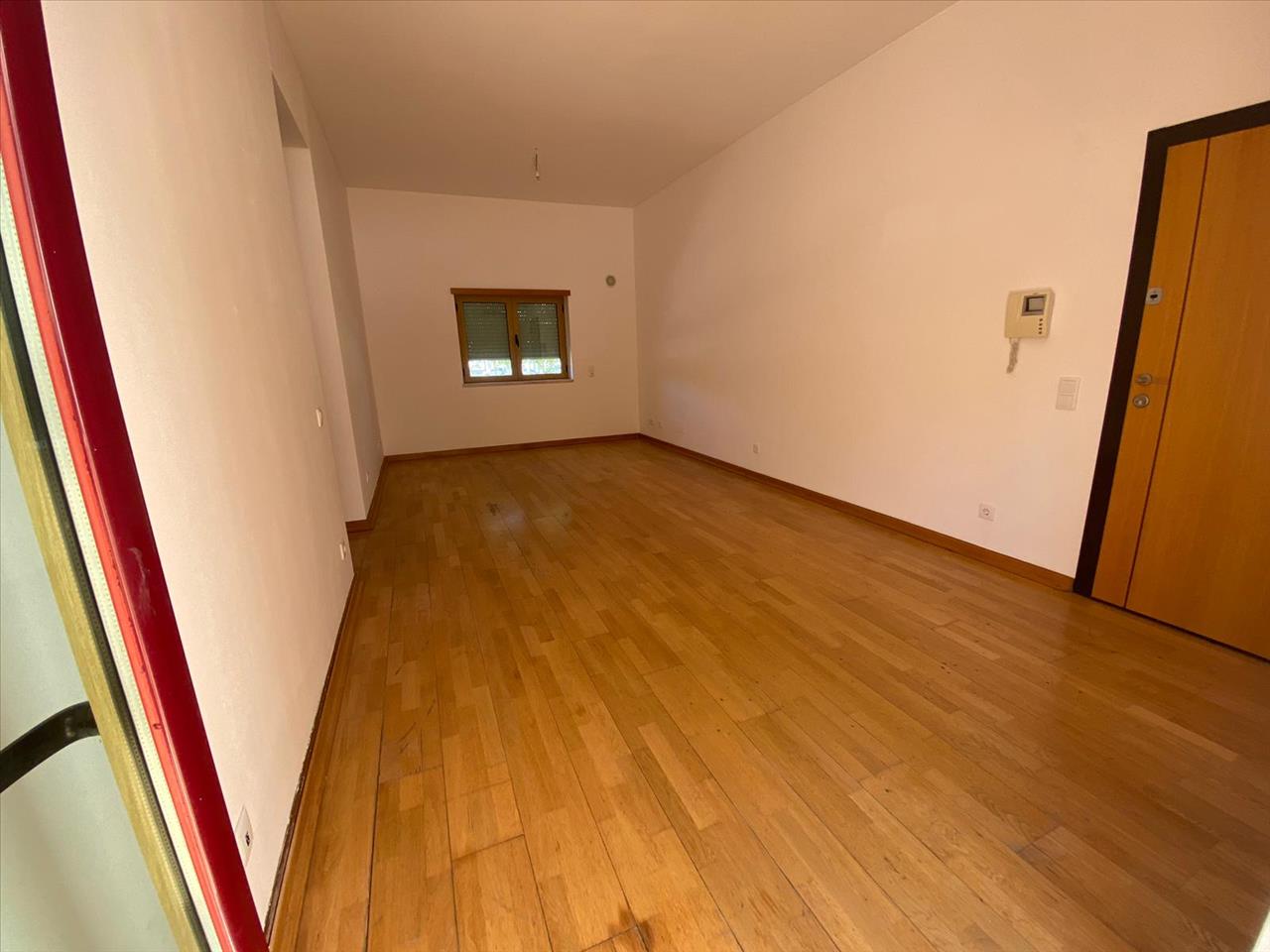 IMÓVEL ARRENDADO ATÉ JUNHO 2026  Apartamento T2 - Loulé - Image 4