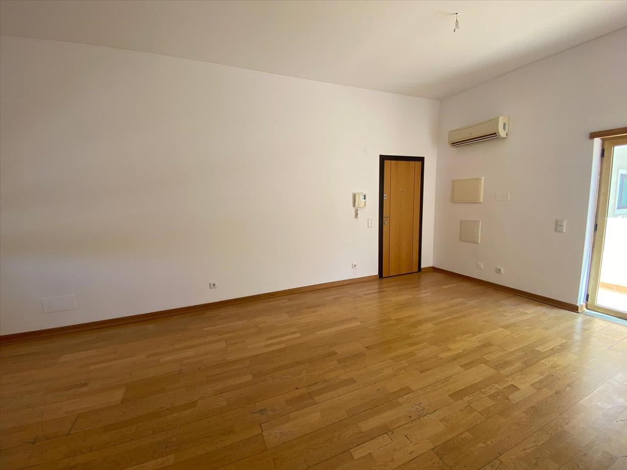 IMÓVEL ARRENDADO ATÉ JUNHO 2026  Apartamento T2 - Loulé - Image 2
