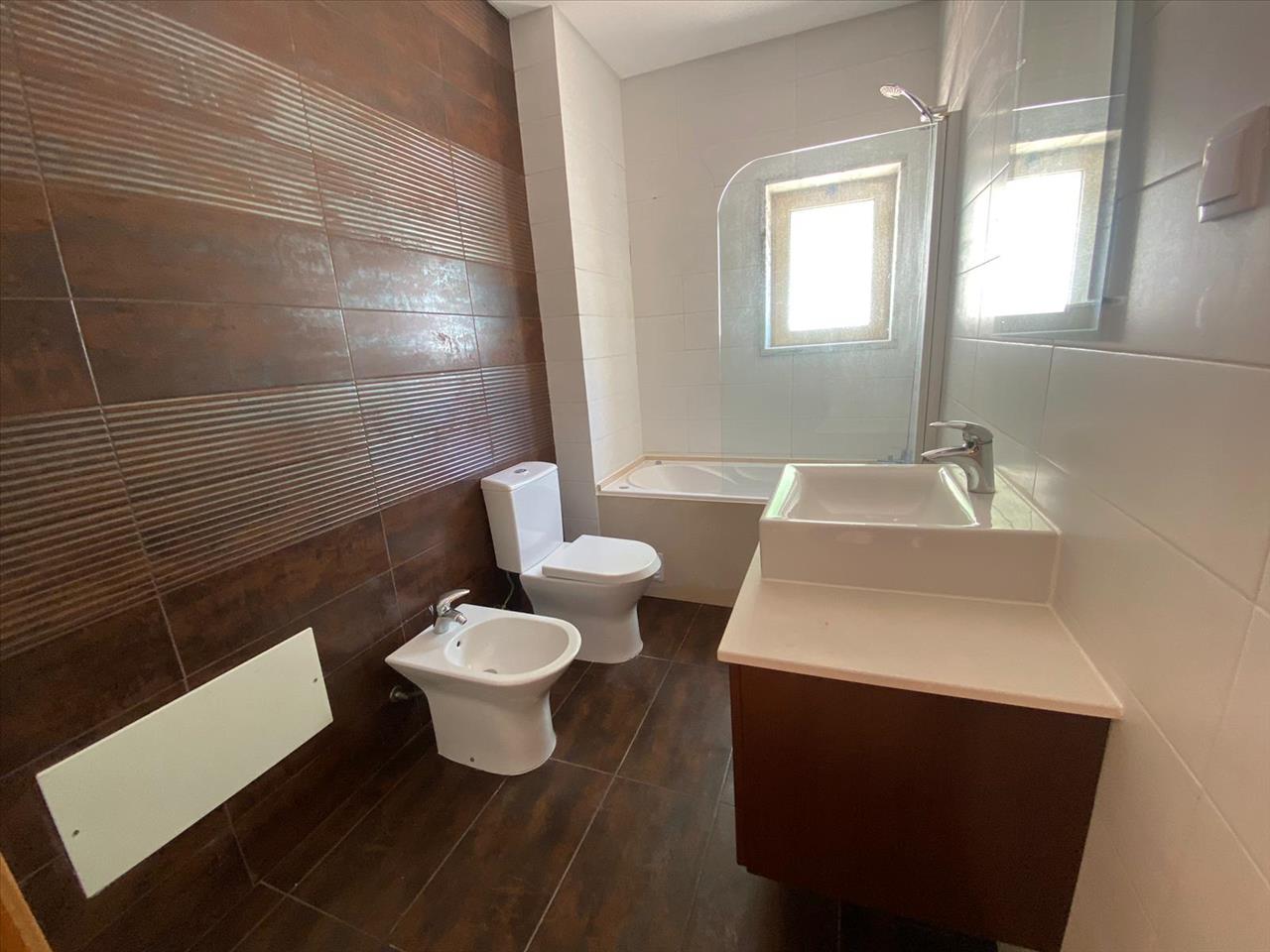 IMÓVEL ARRENDADO ATÉ JUNHO 2026  Apartamento T2 - Loulé - Image 13