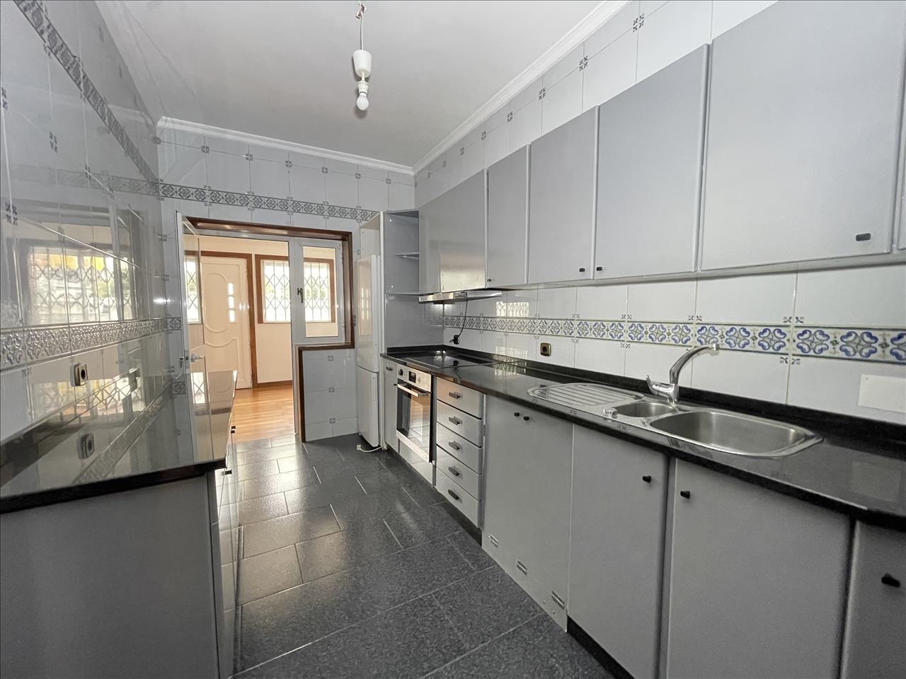 undefined - Image 6