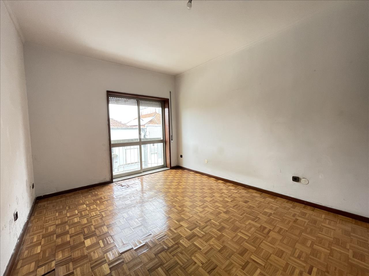 undefined - Image 9