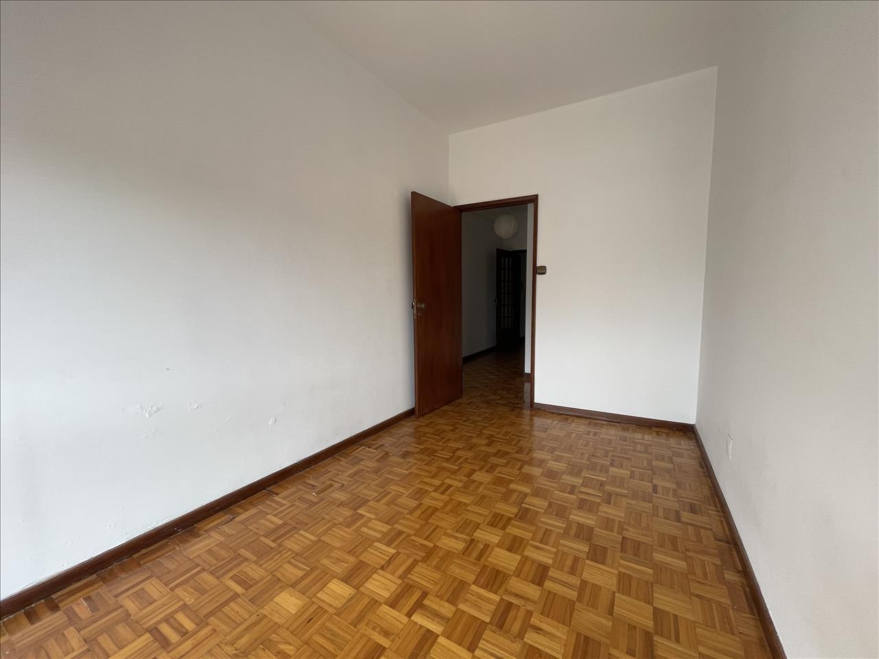 undefined - Image 12