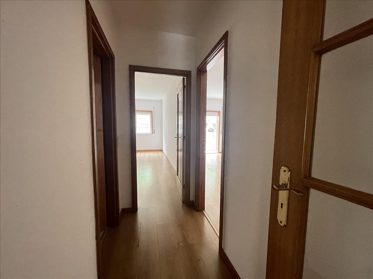 Oportunidade Apartamento T2 com Logradouro em Vila Nova de Gaia - Image 16