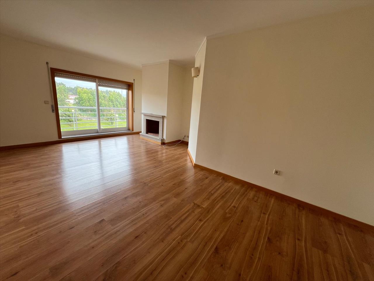 undefined - Image 3
