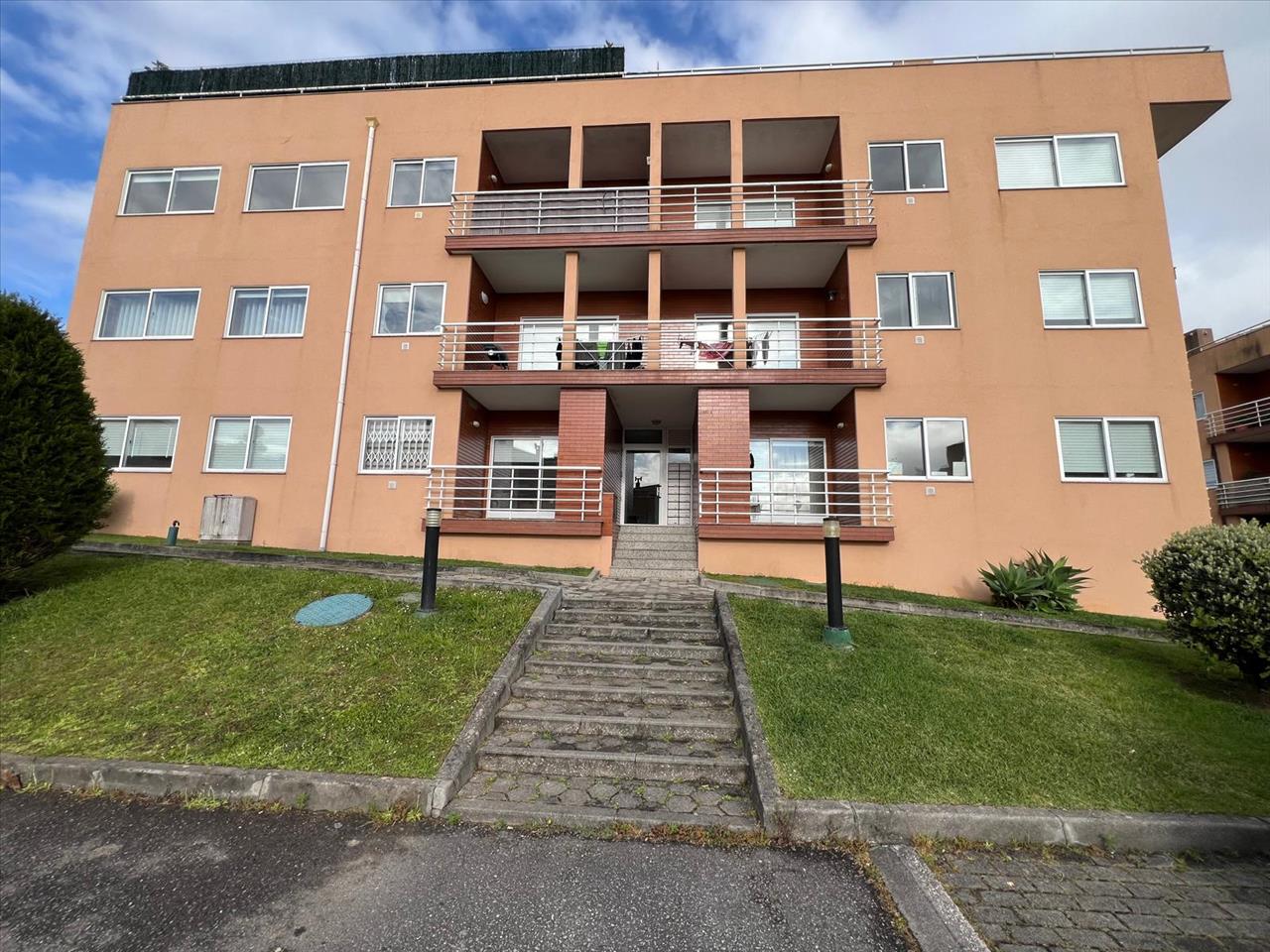 undefined - Image 1