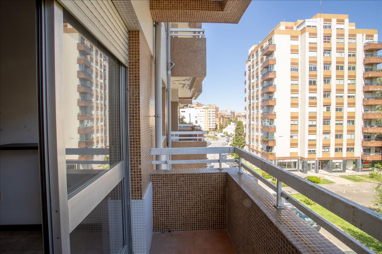 Apartamento T2+1 - Metro - Vila Nova de Gaia - Image 16