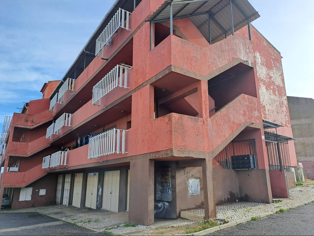 Apartamento T2 Pontinha (Odivelas) - Image 2