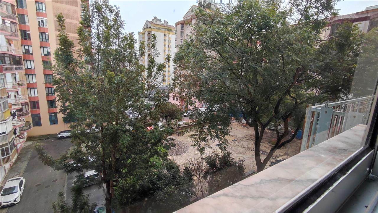 Apartamento T2 em Algueirão-Mem Martins com Elevador e Varanda - Image 20