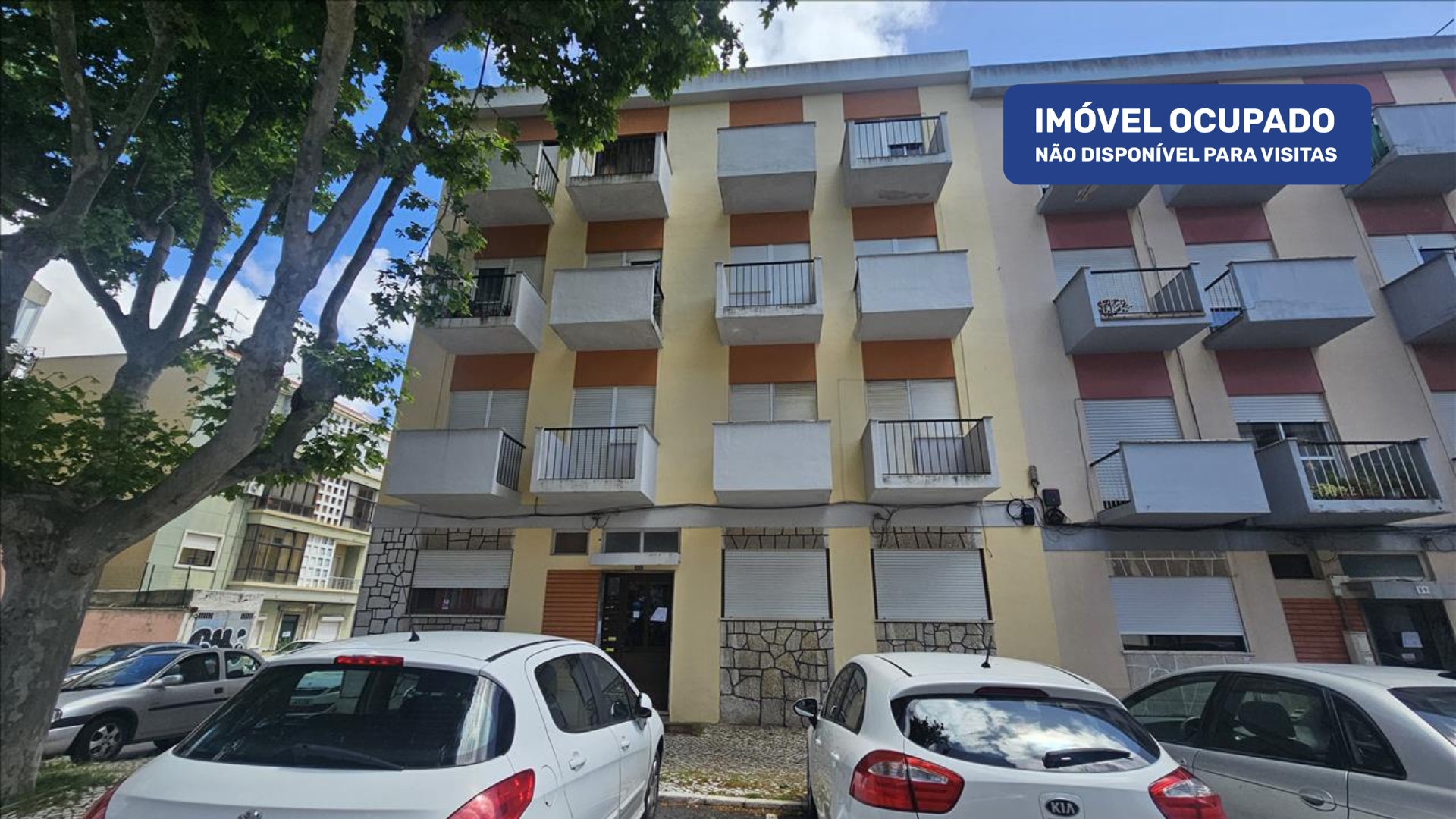 💼 Investimento Barreiro | Imóvel Ocupado 📍 Barreiro, Setúbal | T2 | 64 m² | 3º Andar - Image 1