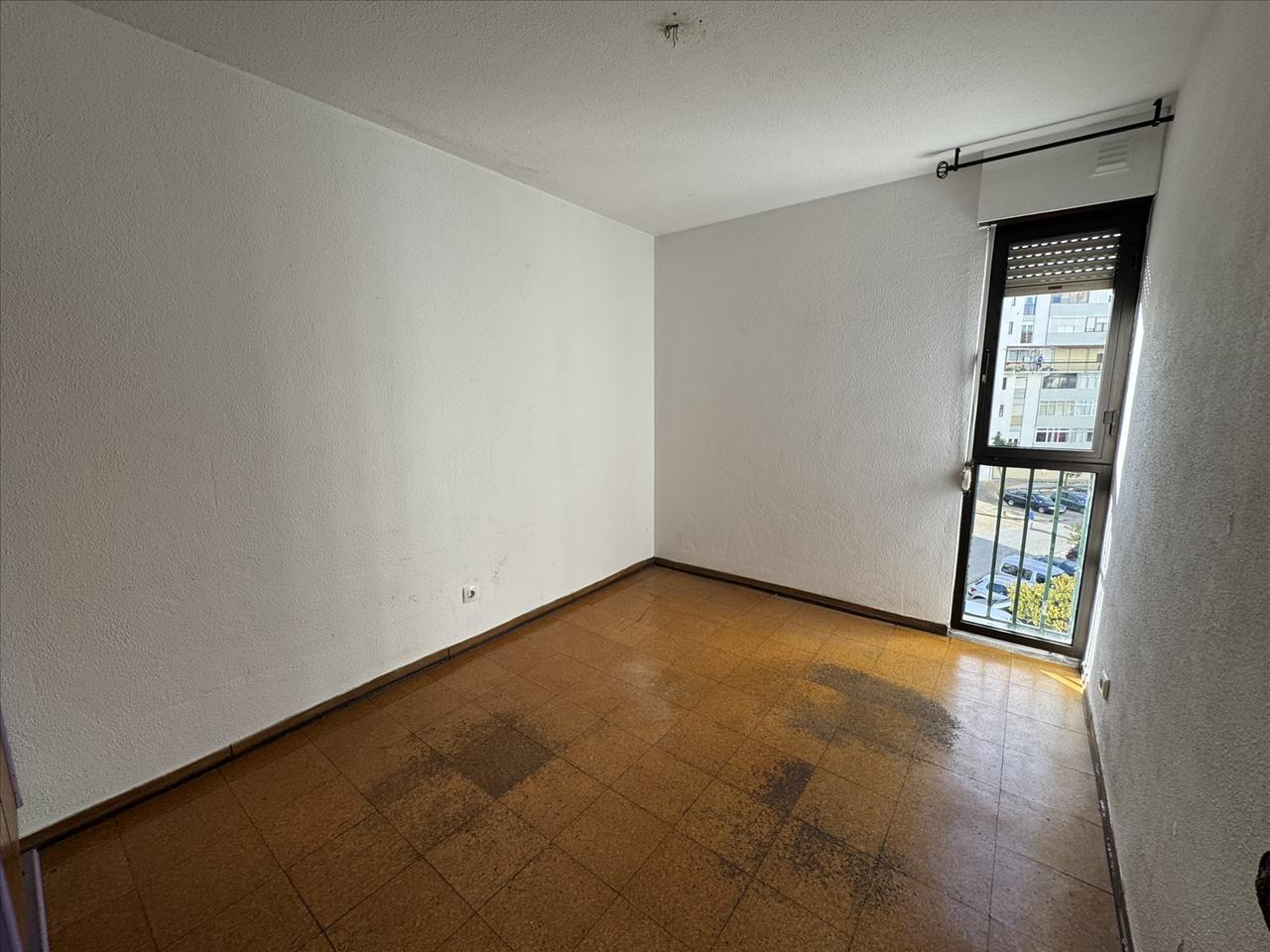 undefined - Image 7