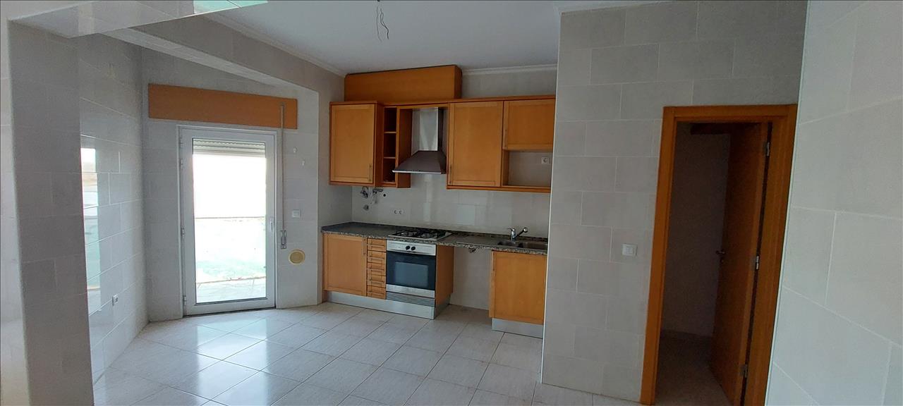 undefined - Image 4