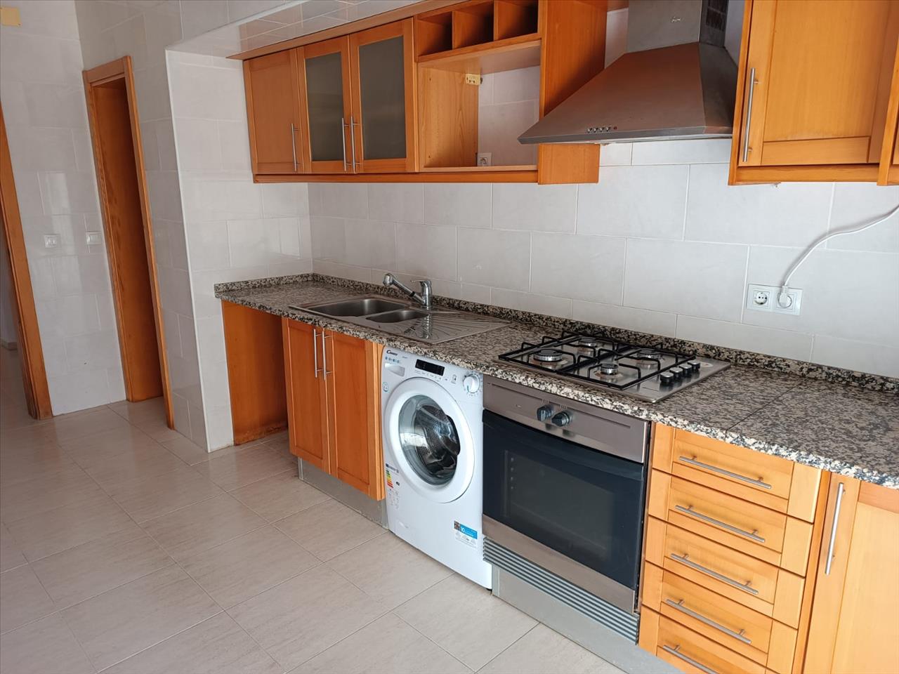 undefined - Image 4