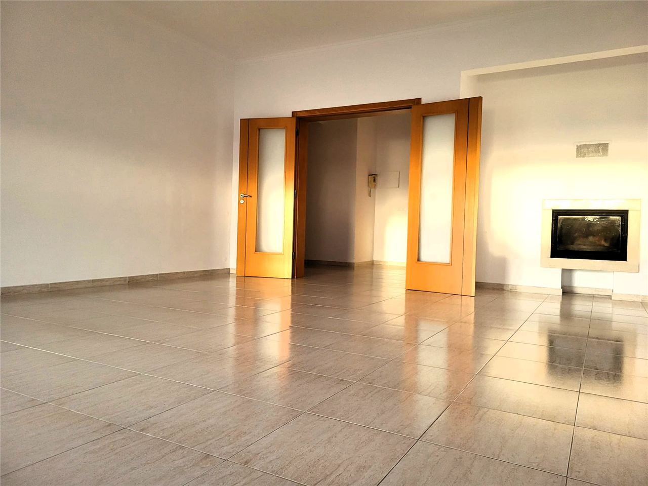 undefined - Image 2