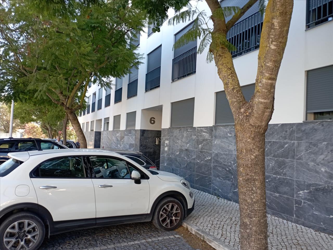 Apartamento T4 Santo André - Barreiro - Image 4