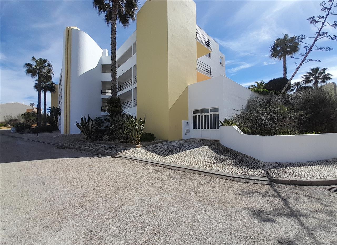 IMOVEL OCUPADO - Apartamento T2 em Lagos com Garagem e Varanda - 305.000€ - Image 5