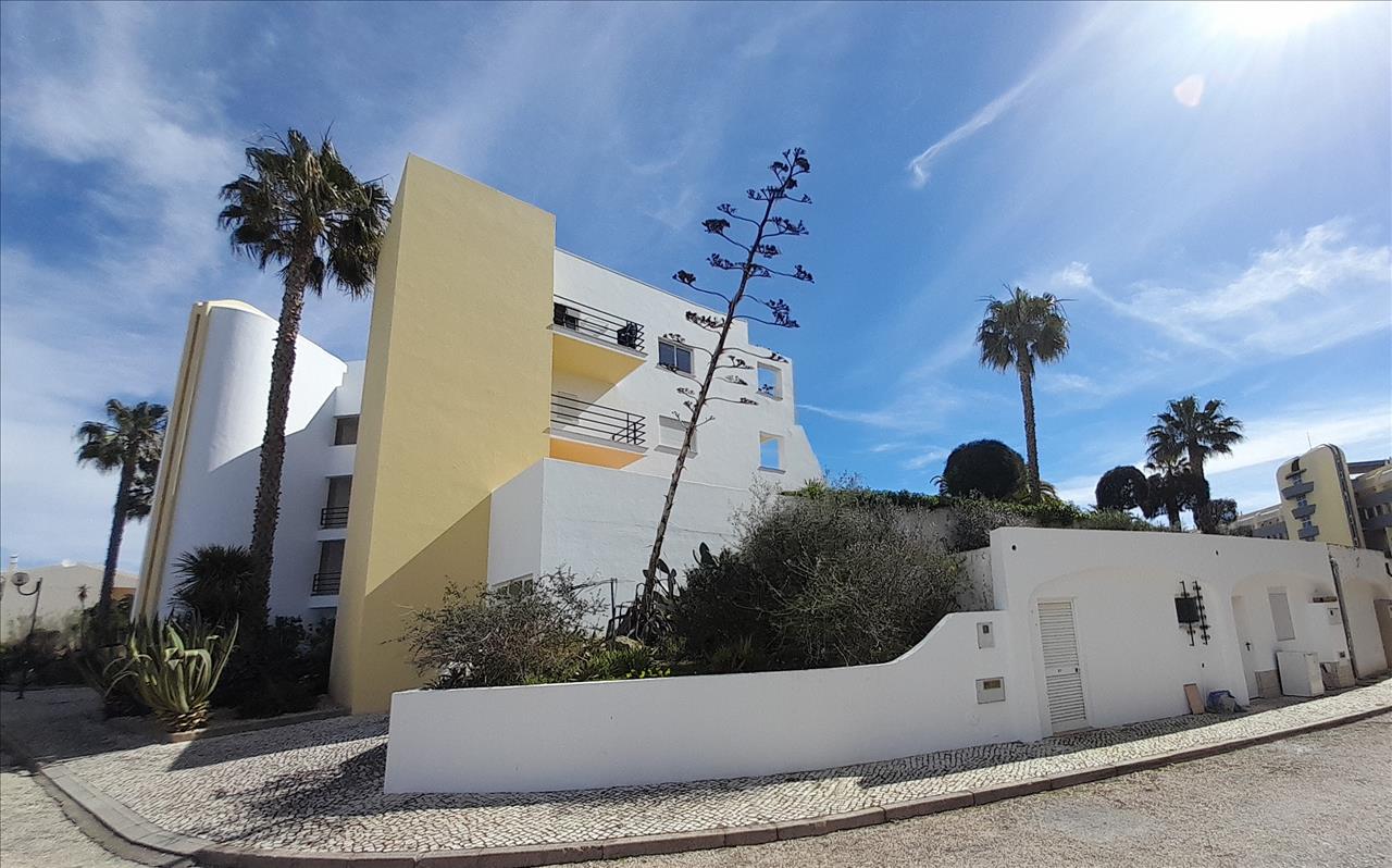 IMOVEL OCUPADO - Apartamento T2 em Lagos com Garagem e Varanda - 305.000€ - Image 6