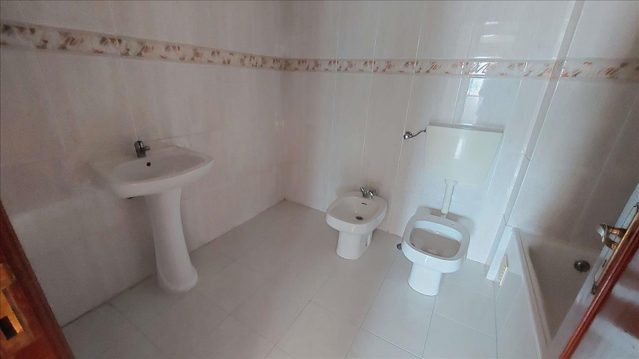 Apartamento T2 - Algueirão Mem-Martins - Image 12