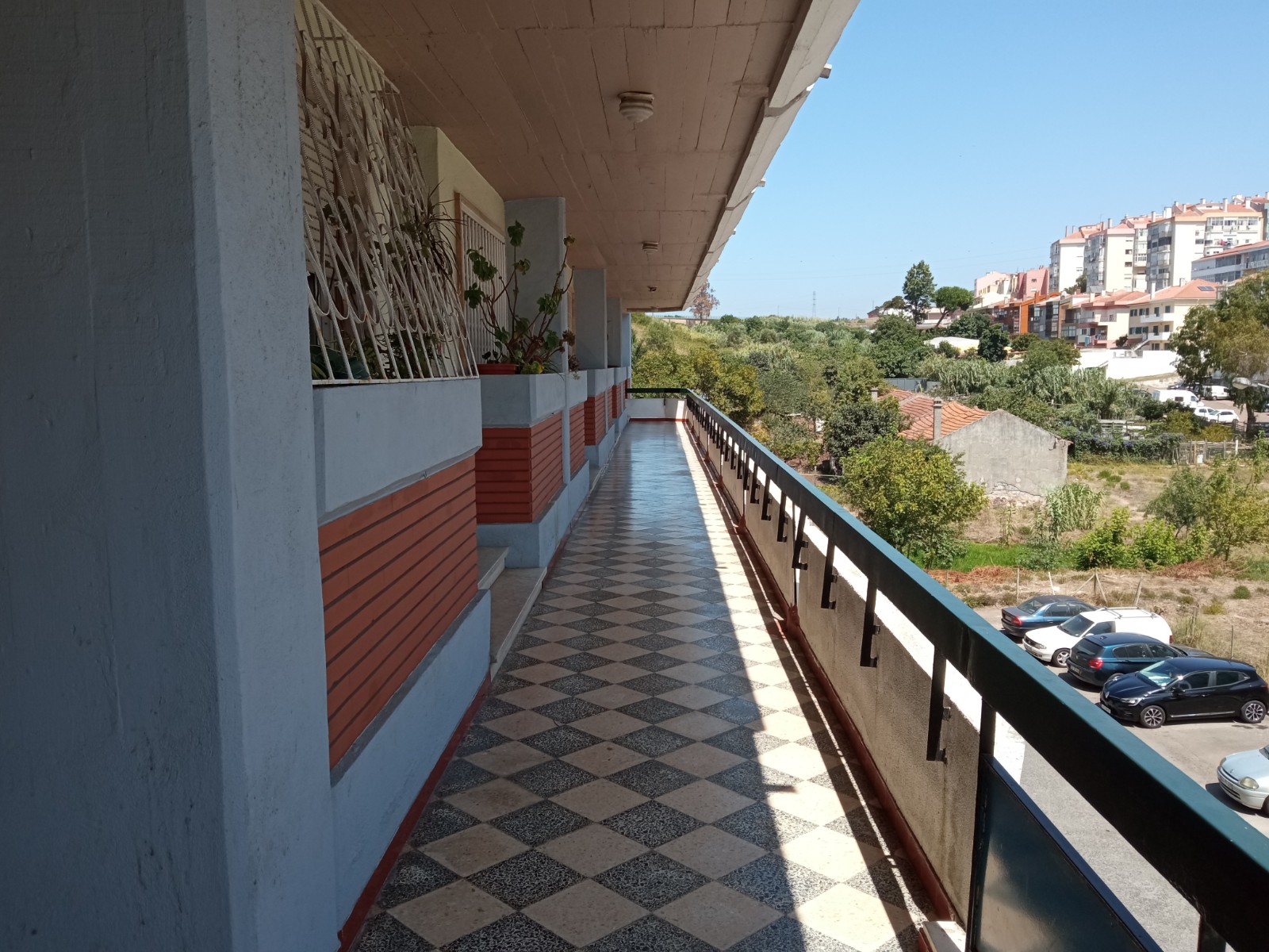 Apartamento T1 em Monte Abraão - Image 5