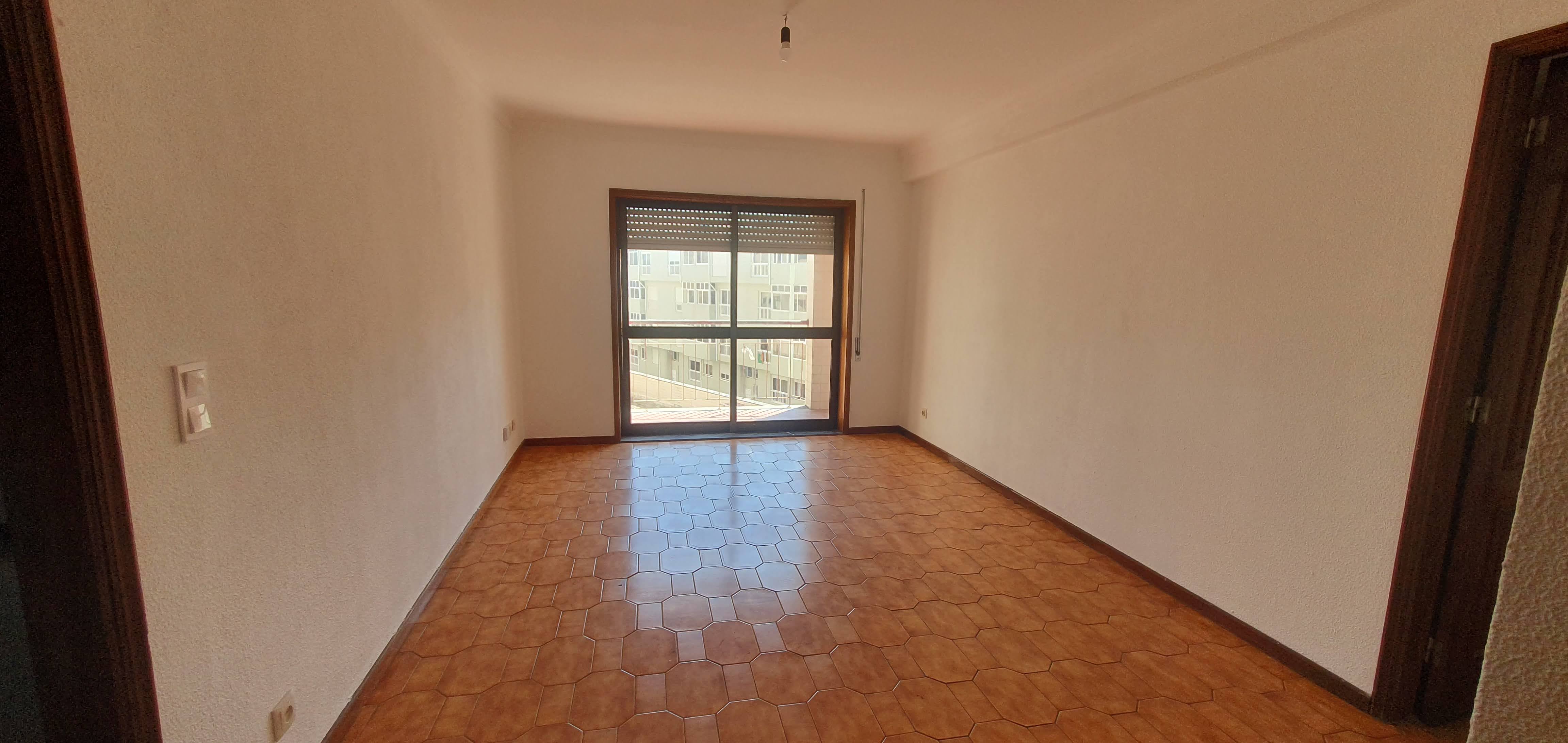 Apartamento T2 em Rio Tinto - lugar do Forno Gondomar - Image 5