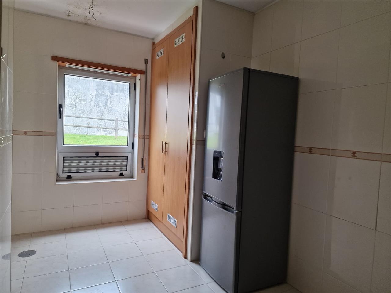 Apartamento T2 em Gondomar com Varanda e Estacionamento - Image 10
