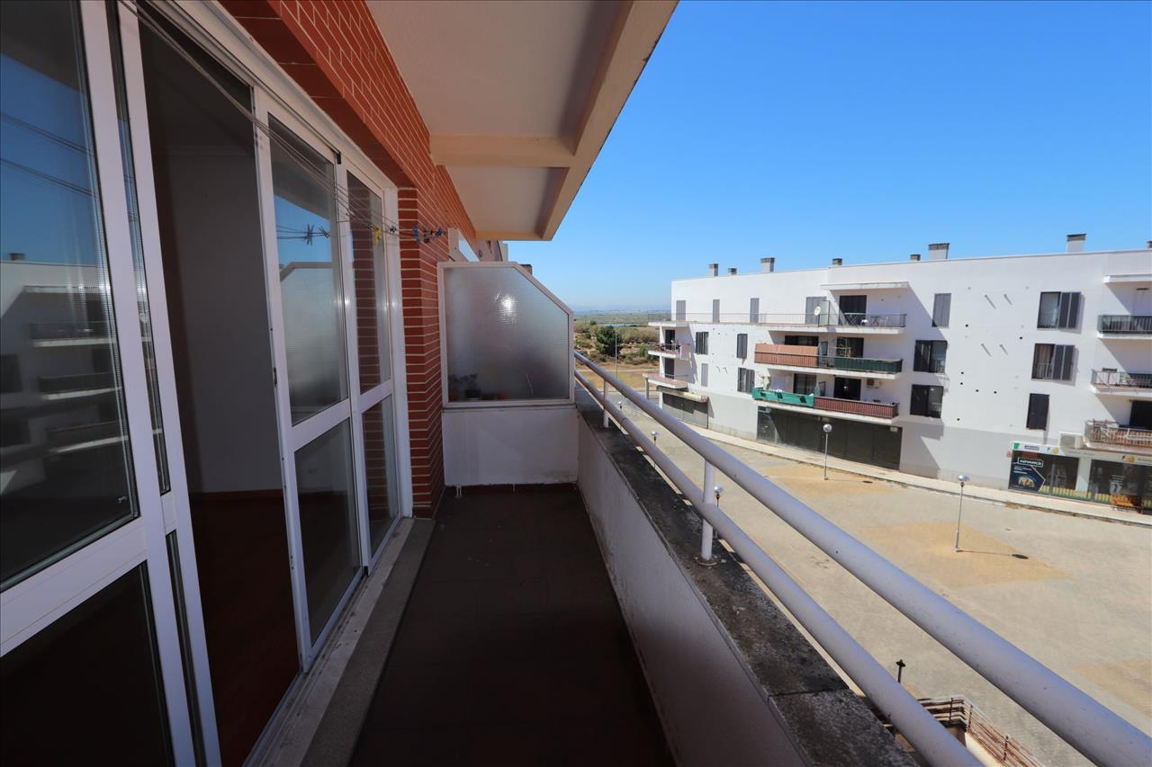 Apartamento T3 com 132m2 e lugar de garagem em Alhos Vedros - Image 11