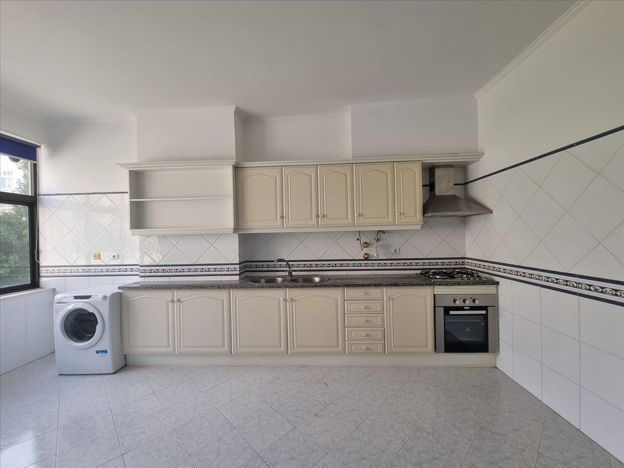 undefined - Image 5