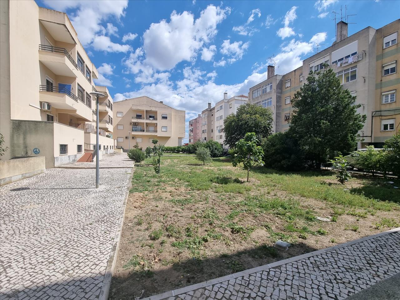 undefined - Image 1