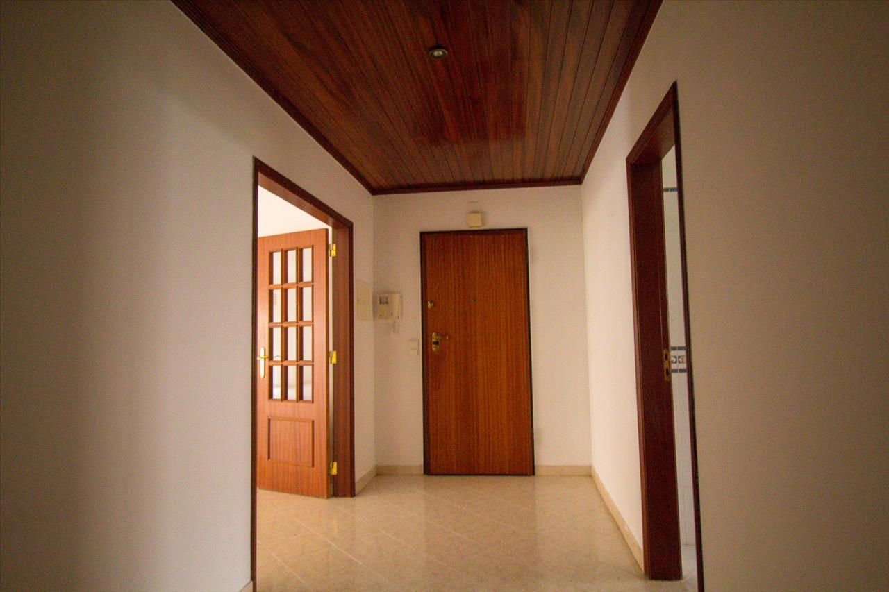 undefined - Image 2