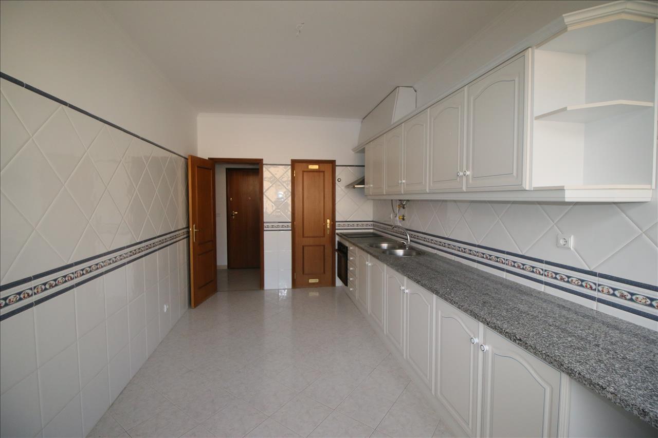 undefined - Image 3