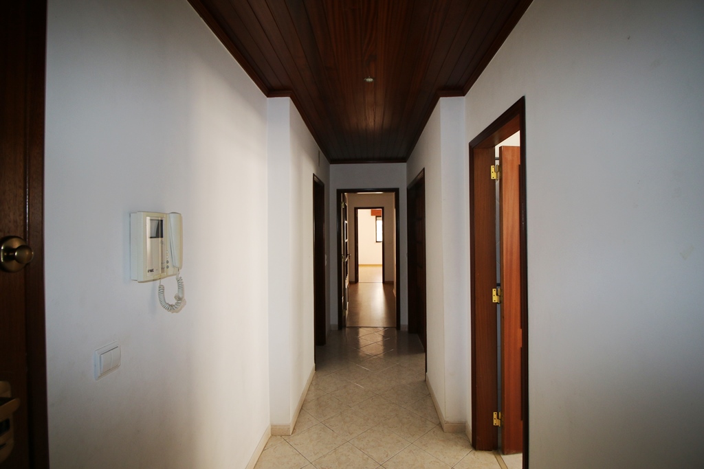 undefined - Image 3