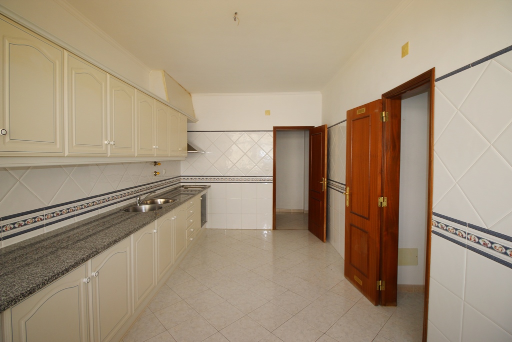 undefined - Image 4