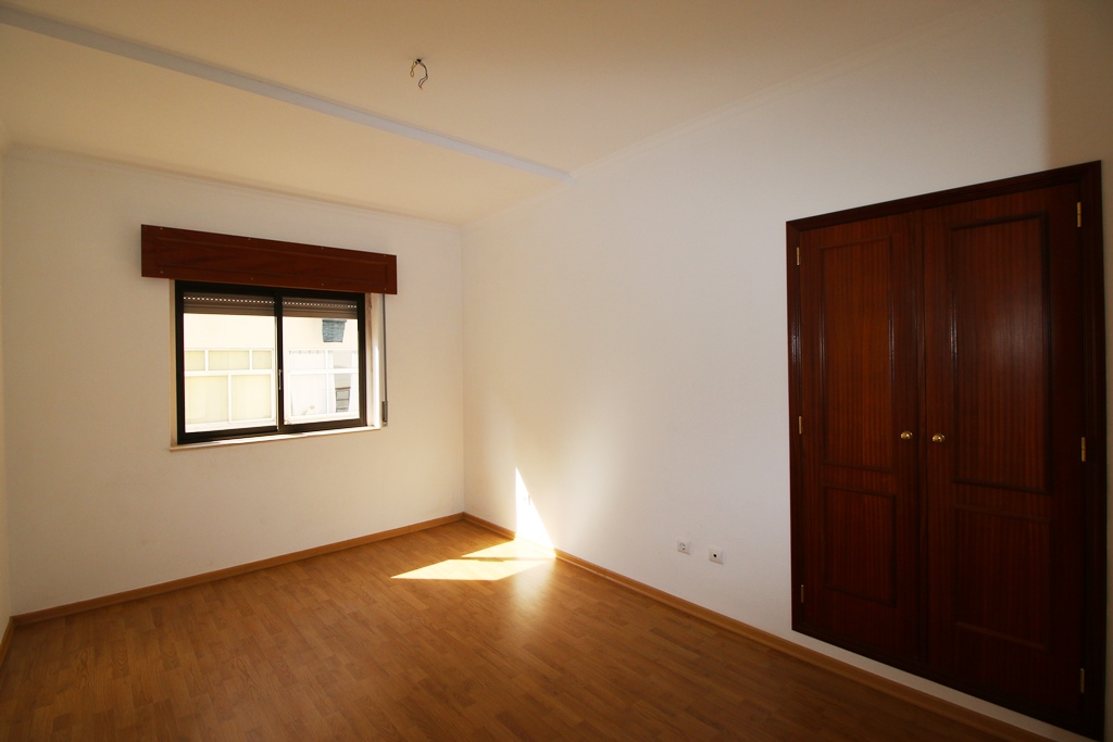 undefined - Image 7
